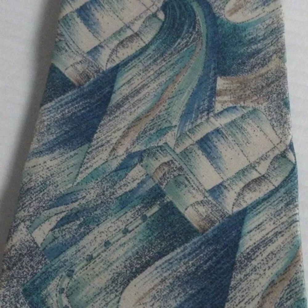 UOMO VOLONTE 100% Silk Tie Handmade‎ in Italy